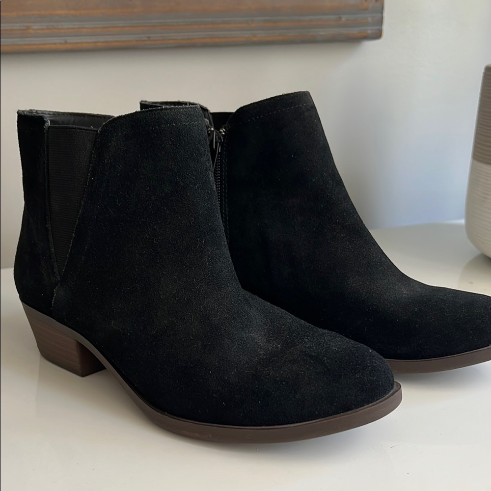 Black Suede Ankle Boots Kensie size 9